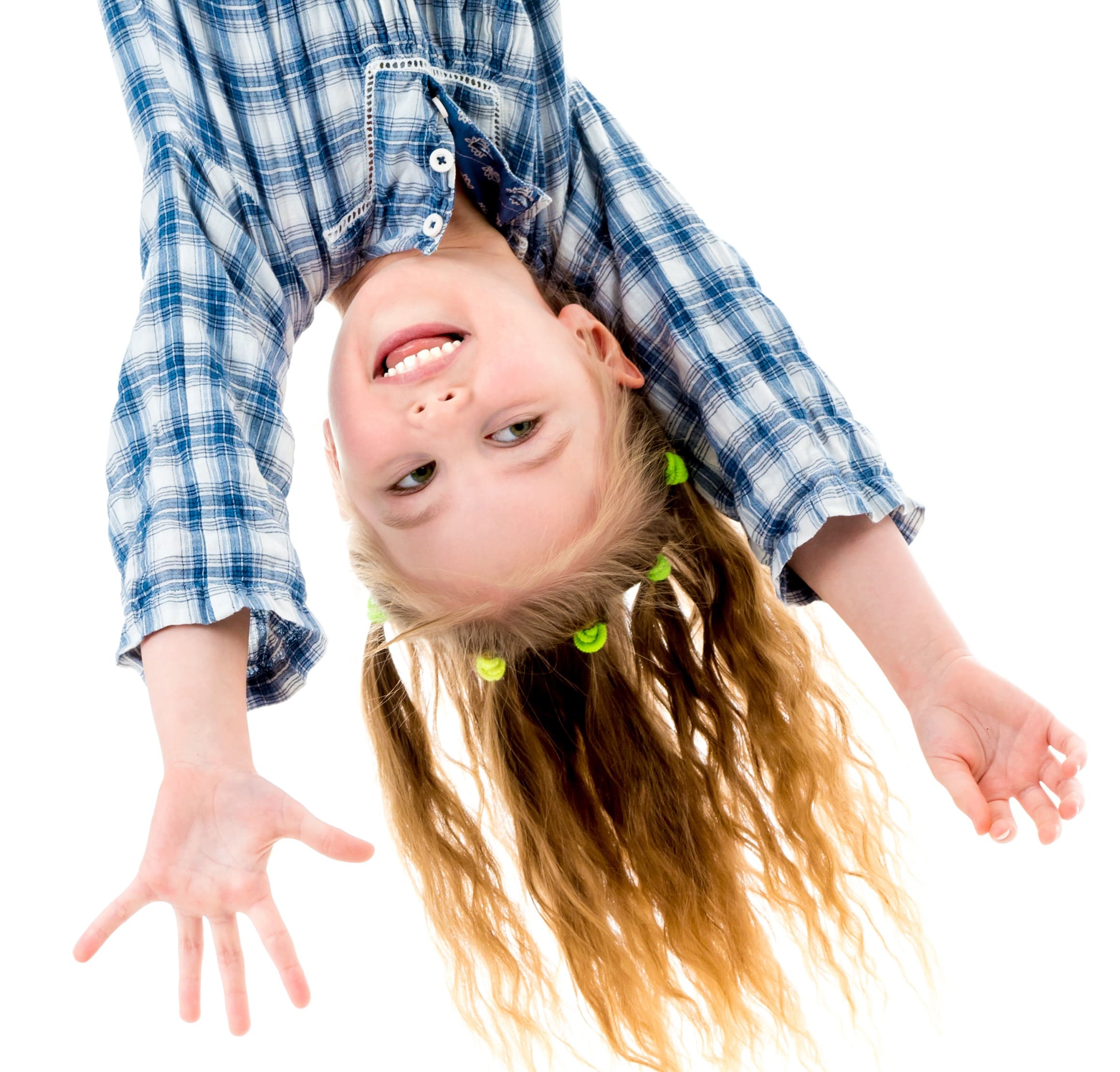 little-fgirl-hanging-upside-down-2023-01-04-23-03-31-utc
